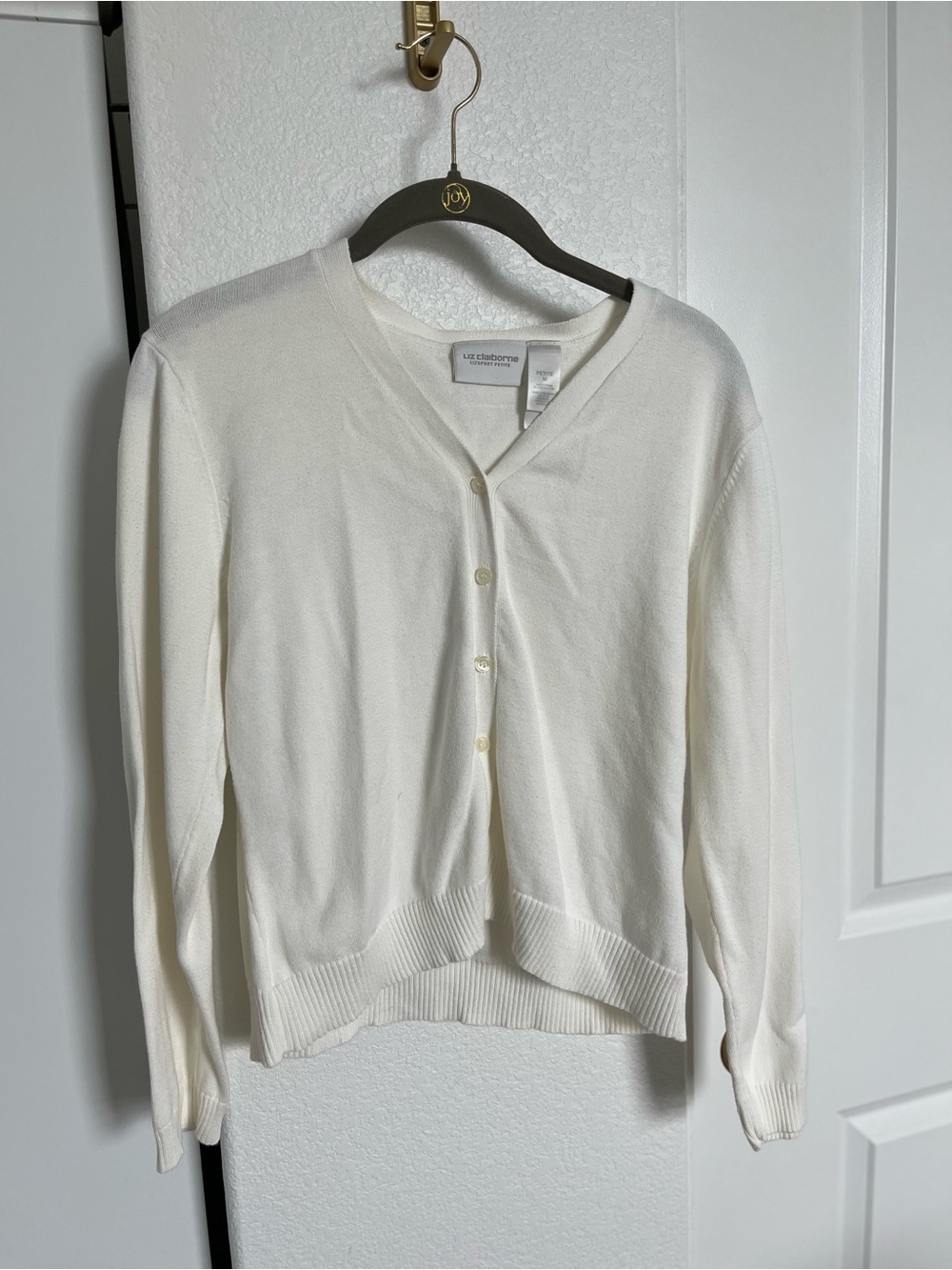 Liz Claiborne White V-Neck Button Cardigan Women’s Petite Size Medium Casualwear